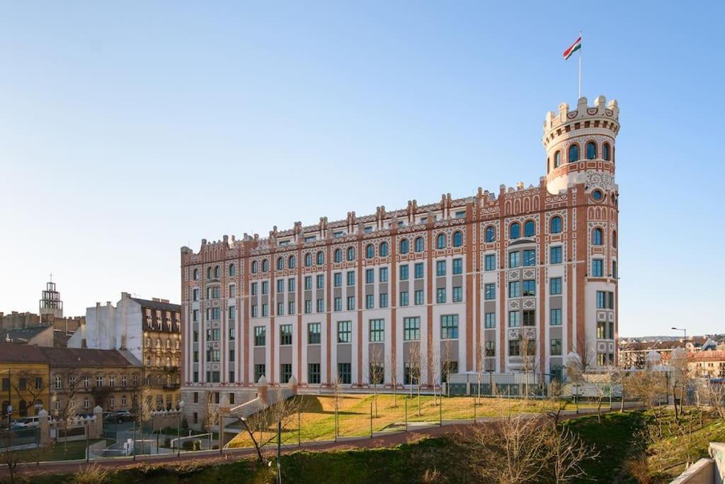 Renovated Stylish Flat At The Castle&metro * Будапешт